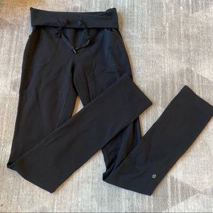 Lululemon yoga pant size 4. Fold over waist